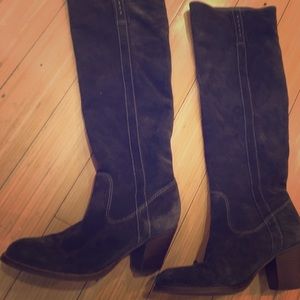 Over the knee Geox suede boots
